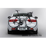 Крепление класса Premium для перевозки 2-х велосипедов, устанавливаемое на фаркоп Jaguar XE, F-Pace, I-Pace и E-Pace. Удобно откидывается.