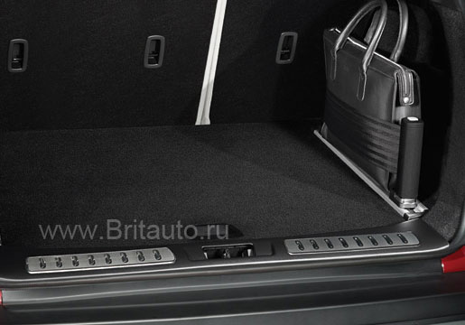 Облицовка порога двери багажного отделения, c накладками нержавеющая сталь на Range Rover Evoque