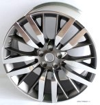 Колесный диск R22 x 10J Range Rover Sport SVR и Range Rover Sport 2014 - 2022, цвет внутренних шлицов - серый, внешних - полированный металл.