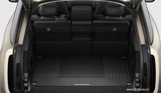 Коврик багажника Range Rover 2022 - 2023, с 3-мя рядами кресел, удлиненная колесная база LWB, резина, без бортов, цвет: черный, с задним диваном 60/40, с тоннелем для сквозного размещения грузов. 