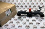 Соединение впуска охлаждающей жидкости 4,4Л Дизель Range Rover 2013 - 2022, Range Rover Sport 2014 - 2022. Оригинал Land Rover, в оригинальной упаковке. 