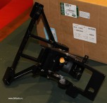 Кронштейн подножки (ступеньки) Range Rover 2002 - 2012, с электроприводом раскрывания, передний левый