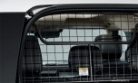 Разделитель салона и багажного отделения New Land Rover Defender 90, металлическая решетка в полную высоту салона.
