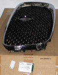 Решетка радиатора Jaguar XF 2016 - 2024, цвет сетки: Gloss Black (черный глянцевый), обрамление: Chrome, с камерой, с круиз-контролем. Запчасть оригинальная новая Jaguar, в оригинальной упаковке Jaguar.