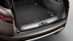 Накладка порога багажного отделения Range Rover Velar из нержавеющей стали с подсветкой.