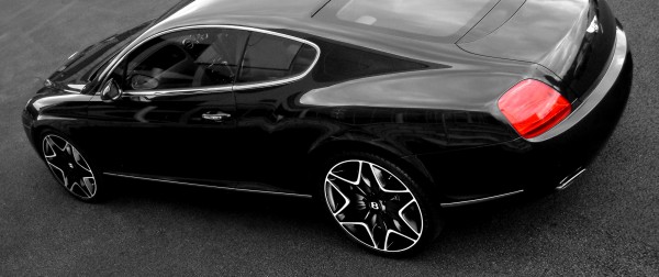Kahn split6, 9,5 x R22. колесный диск Bentley Continental, на переднюю пару. цвет: Diamond Cut on Gloss Black (черный, с полированными шлицами)