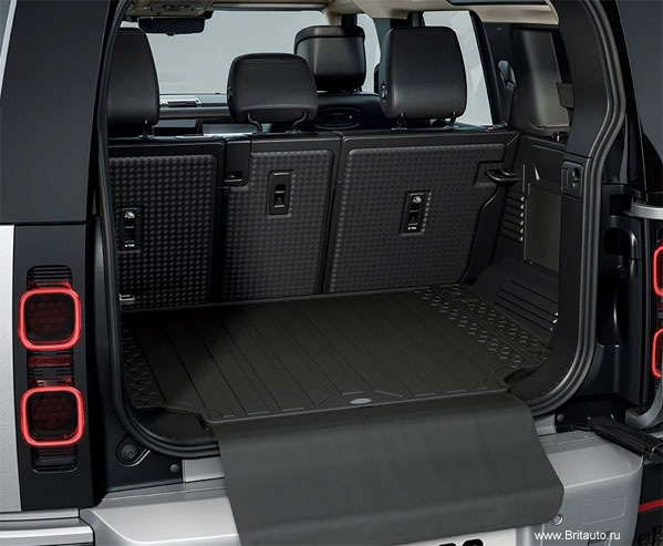 Коврик багажного отделения New Land Rover Defender 2020 - 2023, резина, черный, плоский, с ламелями.