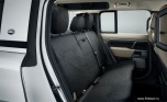 Комплект чехлов кресел второго ряда Land Rover Defender 2020 - 2023, стандартная колесная база 110, для защиты от загрязнения кресел. цвет: Ebony (черные). Включает в себя чехлы подлокотников и подголовников.