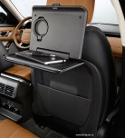 Складной столик Click and Work для пассажиров задних кресел Range Rover / Land Rover. Из ассортимента Click and Go для Range Rover.