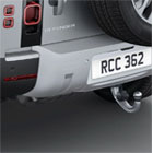 Land Rover Defender 2020 - 2025: багаж и буксировка.